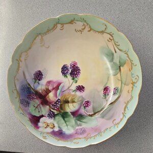 Bowl floral shape gold trim Hand painted simple drawing A.K. France